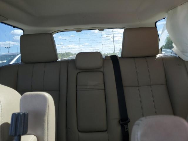 SALFR2BN5CH318067 - 2012 LAND ROVER LR2 HSE შავი ფოტო 10