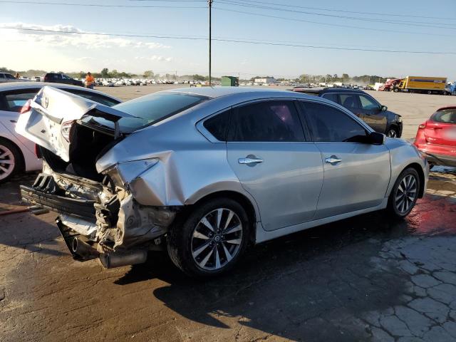 1N4AL3AP2HN322362 - 2017 NISSAN ALTIMA 2.5 SILVER photo 3