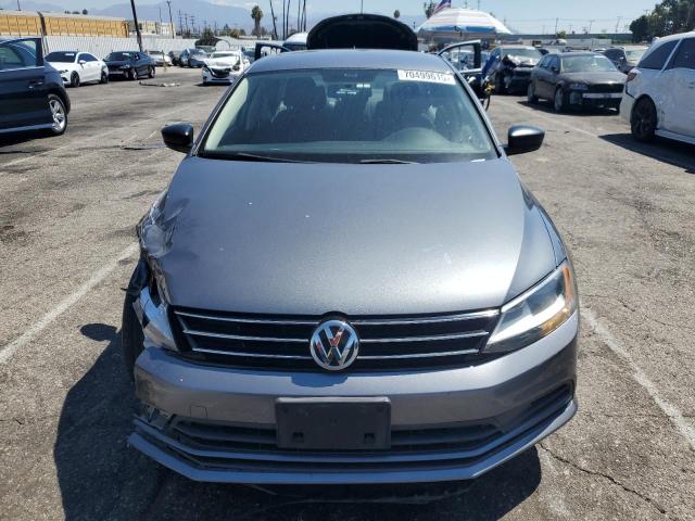 3VW2K7AJ4FM279832 - 2015 VOLKSWAGEN JETTA BASE GRAY photo 5
