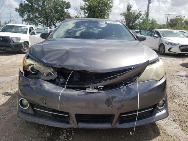 4T1BF1FK4DU266086 - 2013 TOYOTA CAMRY L GRAY photo 5