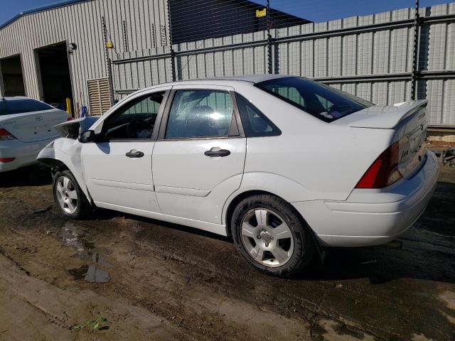 1FAFP38363W223382 - 2003 FORD FOCUS ZTS WHITE photo 2