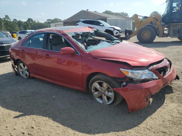 4T1BF3EK5AU045976 - 2010 TOYOTA CAMRY BASE RED photo 4