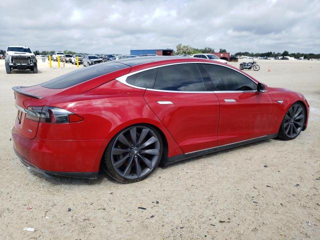 5YJSA1CP1DFP09595 - 2013 TESLA MODEL S RED photo 3