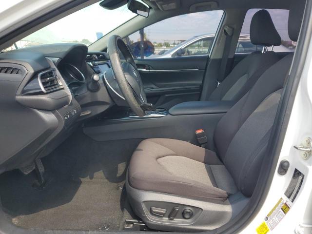 4T1C31AK4LU545976 - 2020 TOYOTA CAMRY LE WHITE photo 7