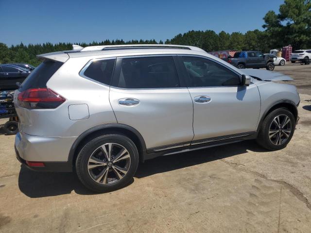 JN8AT2MT2JW464910 - 2018 NISSAN ROGUE S SILVER photo 3