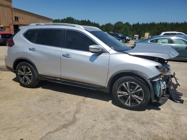 JN8AT2MT2JW464910 - 2018 NISSAN ROGUE S SILVER photo 4
