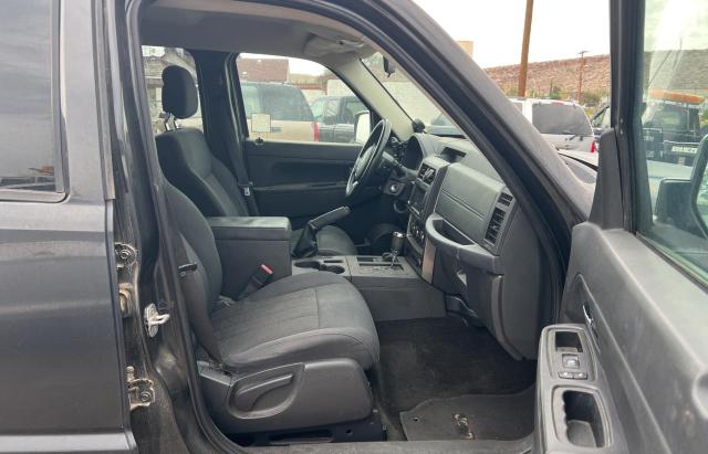 1J4PN2GK0BW588365 - 2011 JEEP LIBERTY SPORT GRAY photo 5