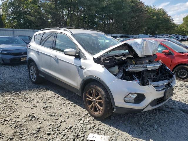 1FMCU0GD3HUD29012 - 2017 FORD ESCAPE SE 银色 照片 4