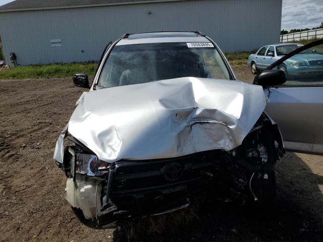 2T3BF4DV4CW205597 - 2012 TOYOTA RAV4 SILVER photo 5