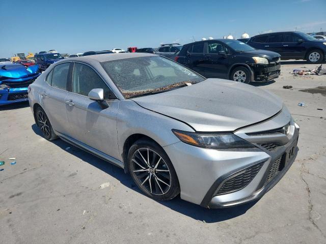 4T1G11AKXRU884757 - 2024 TOYOTA CAMRY SE NIGHT SHADE GRAY photo 4