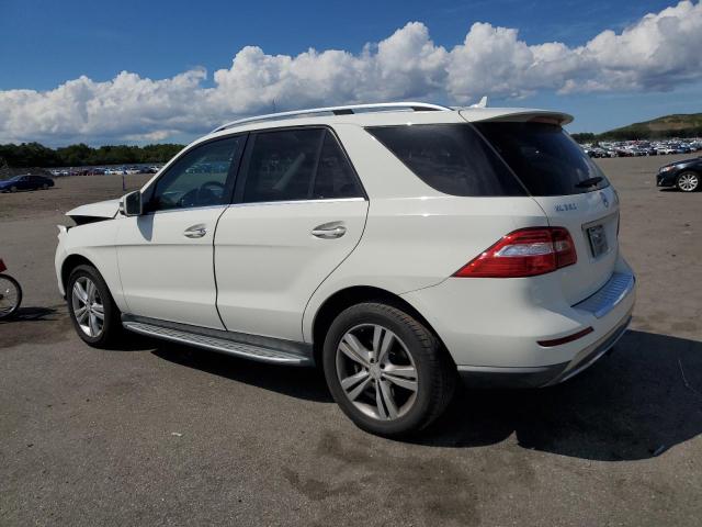 4JGDA5HB9DA215907 - 2013 MERCEDES-BENZ ML 350 4MATIC WHITE photo 2