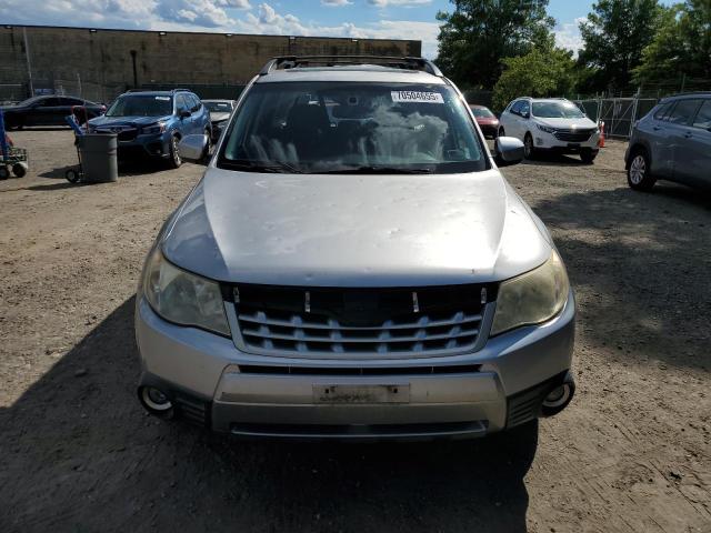 JF2SHAEC8DH434315 - 2013 SUBARU FORESTER LIMITED SILVER photo 5