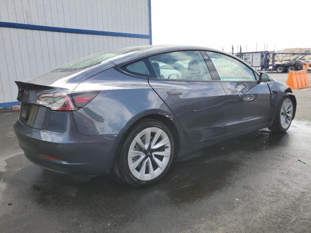 5YJ3E1EA1NF372462 - 2022 TESLA MODEL 3 GRAY photo 3