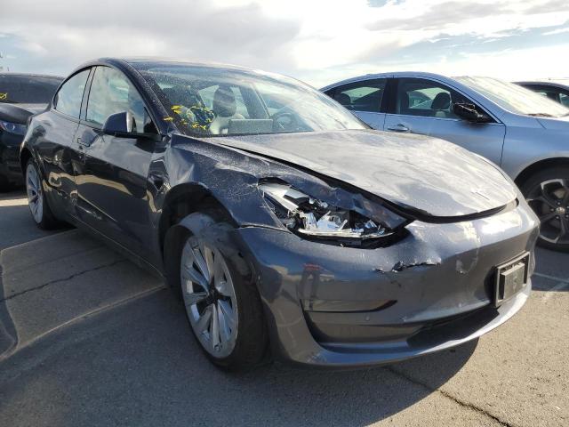 5YJ3E1EA1NF372462 - 2022 TESLA MODEL 3 GRAY photo 4