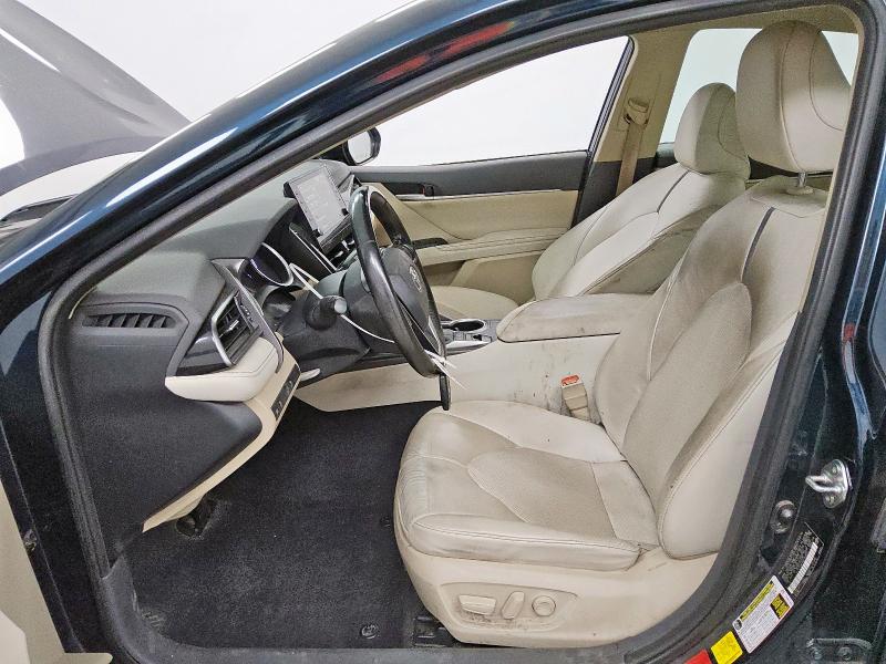 4T1F11AK3MU597023 - 2021 TOYOTA CAMRY XLE BLUE photo 7