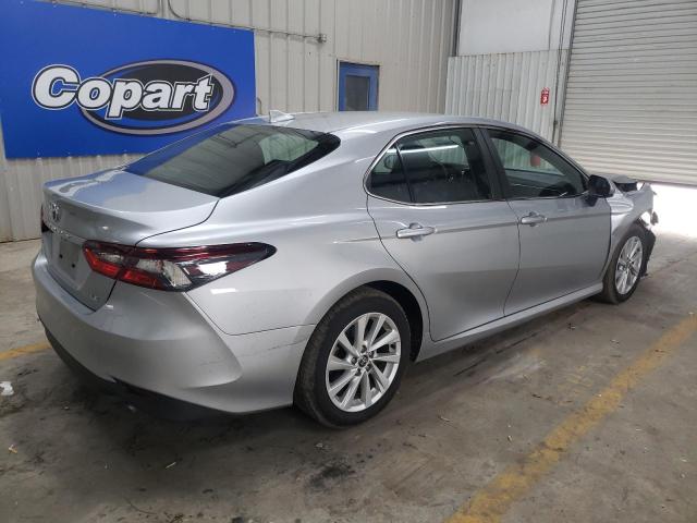 4T1C11AK0PU160751 - 2023 TOYOTA CAMRY LE SILVER photo 3