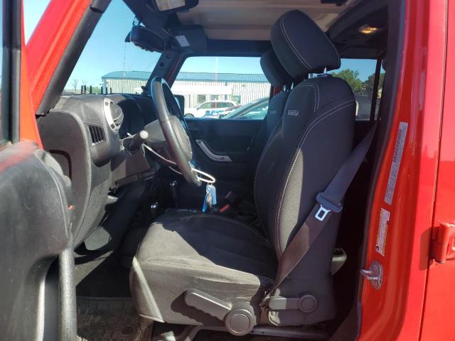 1C4BJWEG8GL146850 - 2016 JEEP WRANGLER U SAHARA RED photo 7