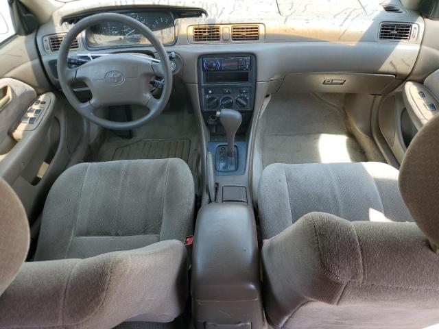 JT2BG22K1Y0483016 - 2000 TOYOTA CAMRY CE თეთრი ფოტო 8