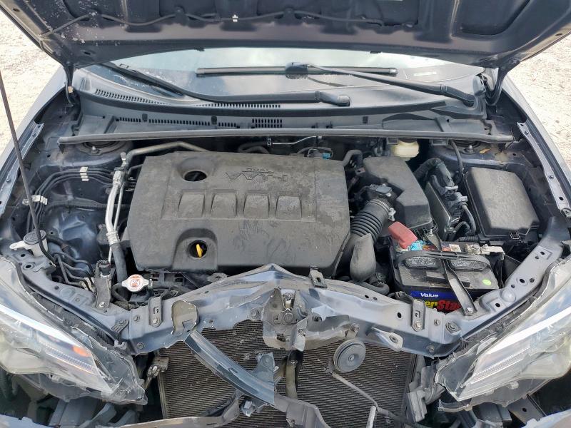 5YFBURHE6JP832743 - 2018 TOYOTA COROLLA L 灰色 照片 12