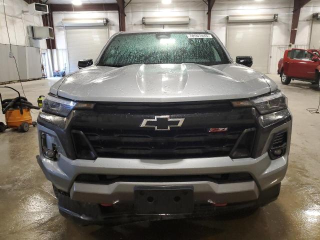 1GCPTDEK2S1163222 - 2025 CHEVROLET COLORADO Z71 SILVER photo 5