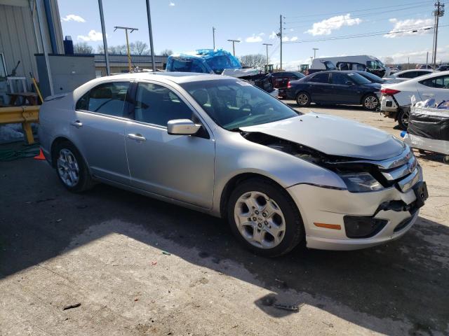 3FAHP0HA9BR114647 - 2011 FORD FUSION SE SILVER photo 4