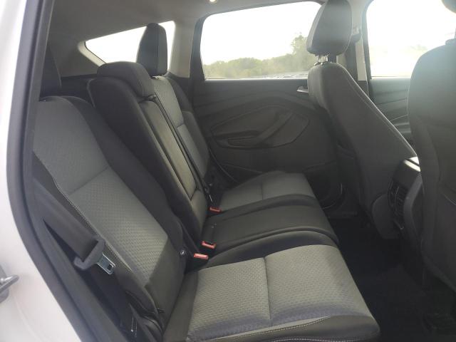 1FMCU0GD8HUB77356 - 2017 FORD ESCAPE SE WHITE photo 11