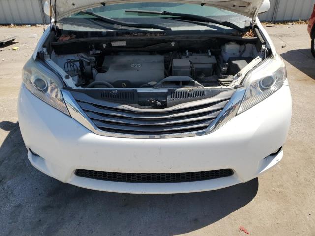 5TDYK3DC5DS380068 - 2013 TOYOTA SIENNA XLE 白色 照片 12