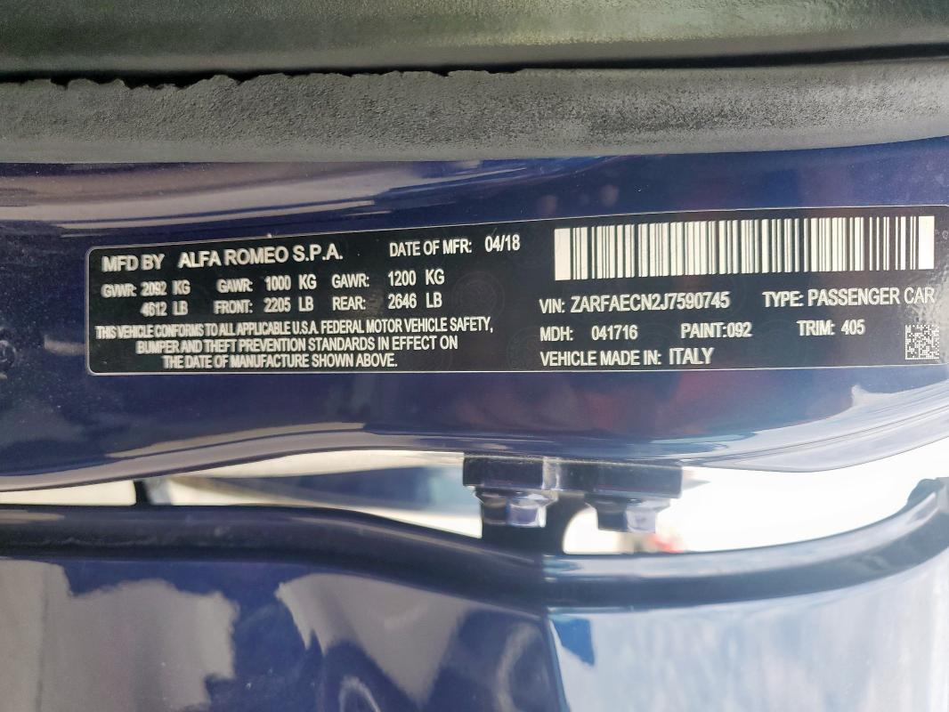 ZARFAECN2J7590745 - 2018 ALFA ROMEO GIULIA TI BLUE photo 12
