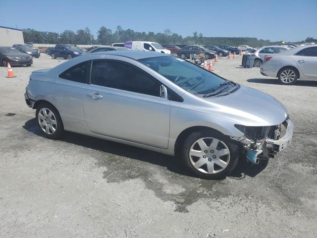 2HGFG12698H508411 - 2008 HONDA CIVIC LX 银色 照片 4
