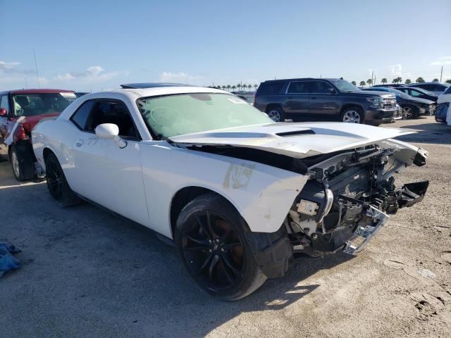 2C3CDZAG7JH142056 - 2018 DODGE CHALLENGER SXT WHITE photo 1