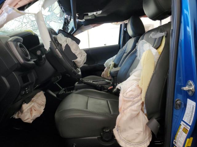 5TFCZ5AN4JX154133 - 2018 TOYOTA TACOMA DOUBLE CAB BLUE photo 7