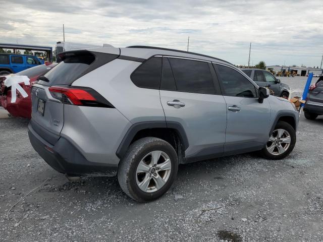 2T3P1RFV7KW035667 - 2019 TOYOTA RAV4 XLE Gümüş foto 3
