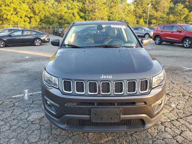 3C4NJDBB7LT117560 - 2020 JEEP COMPASS LATITUDE GRAY photo 5