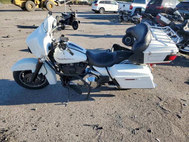 1HD1FCW1X2Y662871 - 2002 HARLEY-DAVIDSON FLHTCUI WHITE photo 3