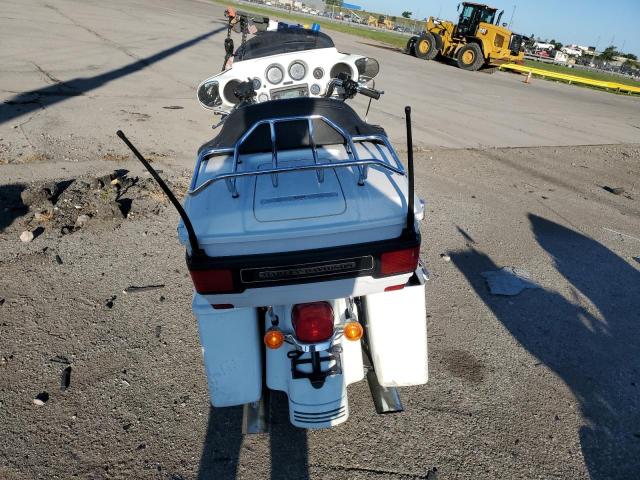 1HD1FCW1X2Y662871 - 2002 HARLEY-DAVIDSON FLHTCUI WHITE photo 4