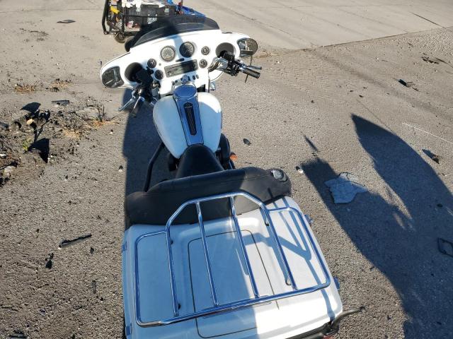 1HD1FCW1X2Y662871 - 2002 HARLEY-DAVIDSON FLHTCUI WHITE photo 6