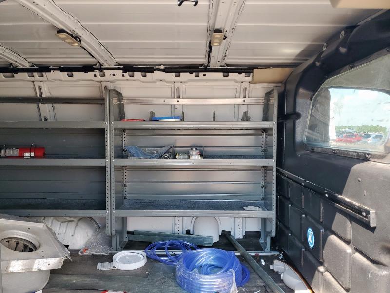 1GCWGAFG6L1268596 - 2020 CHEVROLET EXPRESS G2 WHITE photo 11