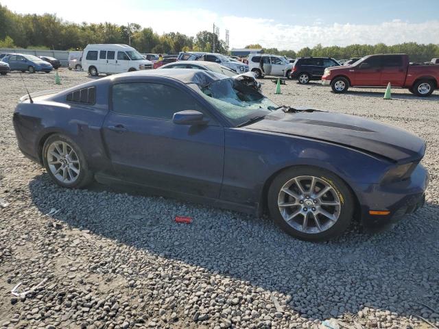 1ZVBP8AN2A5132983 - 2010 FORD MUSTANG BLUE photo 4