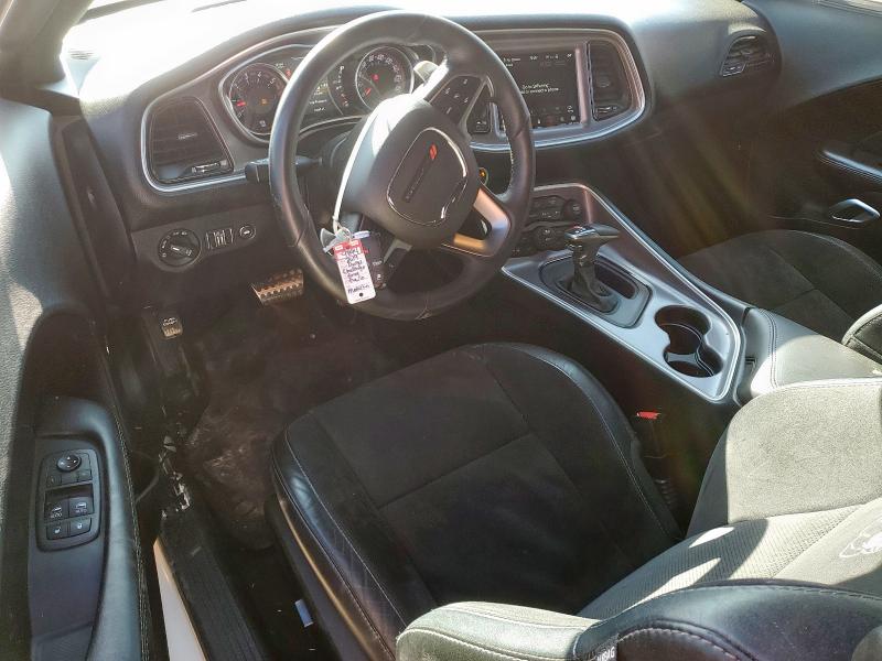 2C3CDZFJ9KH625425 - 2019 DODGE CHALLENGER R/T SCAT PACK WHITE photo 8