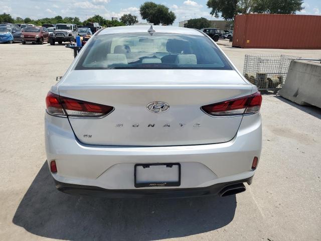 5NPE24AF3JH607749 - 2018 HYUNDAI SONATA SE Argent photo 6