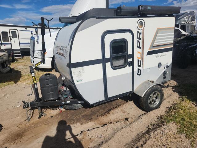 5ZT2RSAC4J3002075 - 2018 FOREST RIVER ROCKWOOD GEOPRO 12RK TWO TONE photo 2