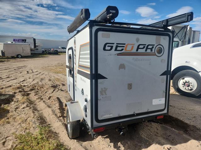 5ZT2RSAC4J3002075 - 2018 FOREST RIVER ROCKWOOD GEOPRO 12RK TWO TONE photo 3