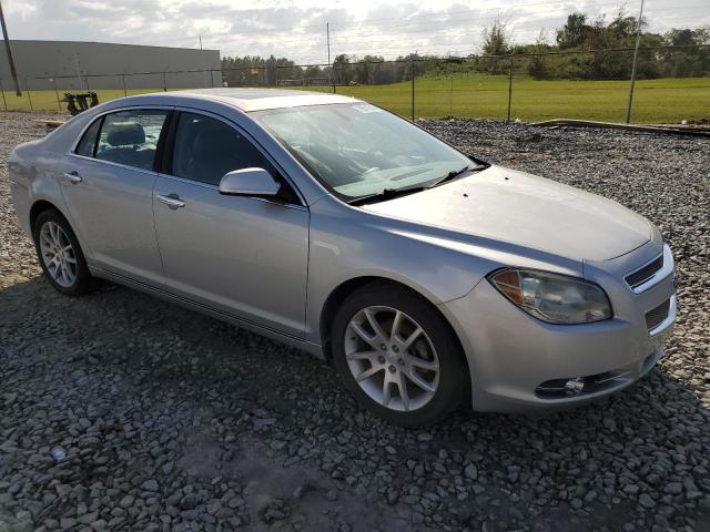 1G1ZK57799F258313 - 2009 CHEVROLET MALIBU LTZ WHITE photo 4