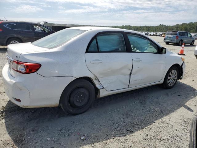 2T1BU4EEXCC856165 - 2012 TOYOTA COROLLA BASE თეთრი ფოტო 3