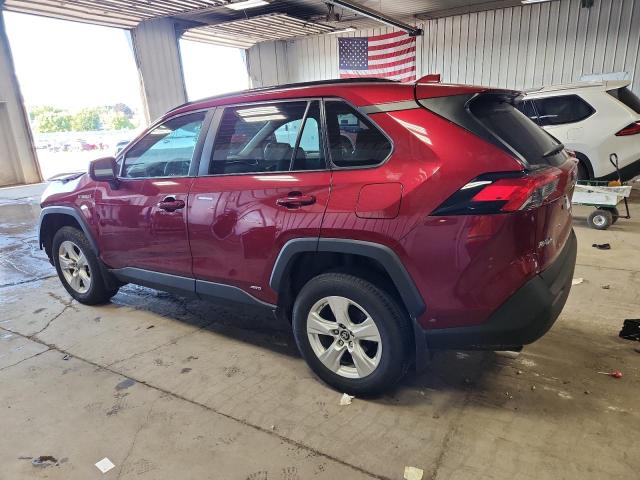 4T3L6RFV6MU021343 - 2021 TOYOTA RAV4 LE RED photo 2