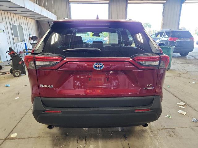 4T3L6RFV6MU021343 - 2021 TOYOTA RAV4 LE RED photo 6