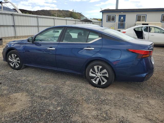 1N4BL4BV6KC131795 - 2019 NISSAN ALTIMA S BLUE photo 2