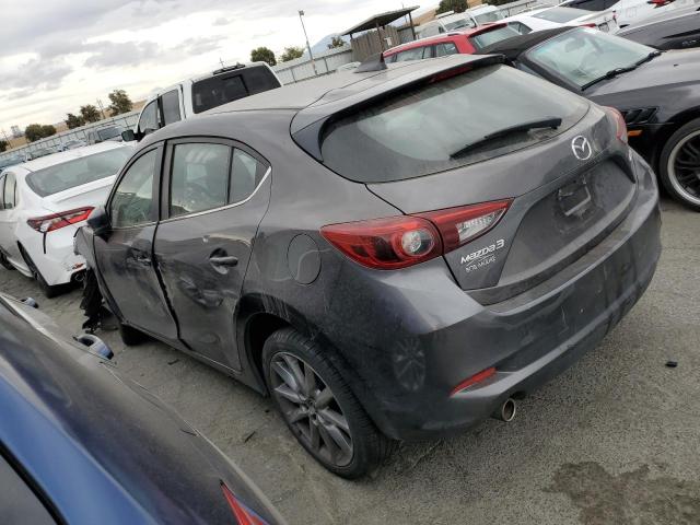 3MZBN1M34JM177781 - 2018 MAZDA 3 GRAND TOURING GRAY photo 2