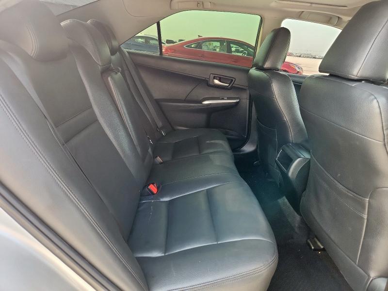 4T1BK1FK1CU019070 - 2012 TOYOTA CAMRY SE 银色 照片 10