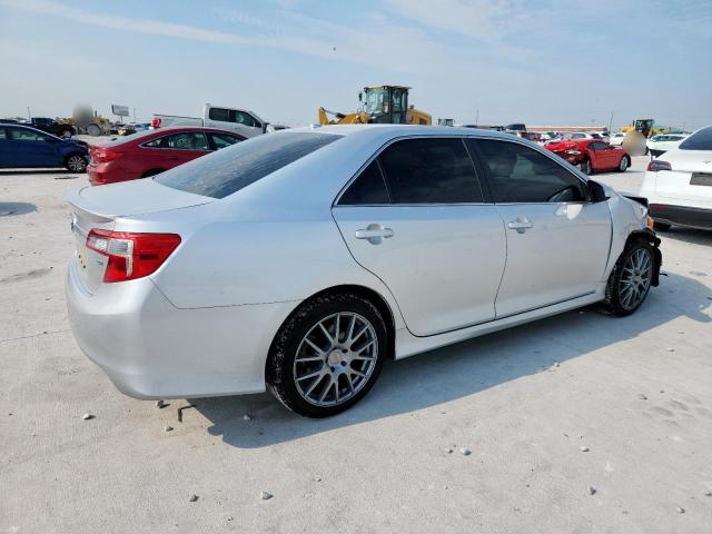 4T1BK1FK1CU019070 - 2012 TOYOTA CAMRY SE 银色 照片 3